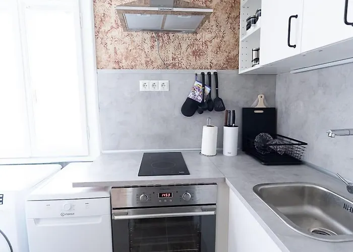 Διαμέρισμα Centrally Located Vintage Flat *